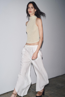 ZARA ТОП С ГОРЛОВИНОЙ ХАЛТЕР И МЕТАЛЛИЗИРОВАННОЙ НИТЬЮ, ЗОЛОТИСТЫЙ