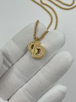 Кулон лого Christian Dior