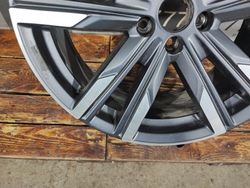 Диcк кoлecный литoй R20 Gееly Monjaro 21-нв Б/У Оригинал 8892585146