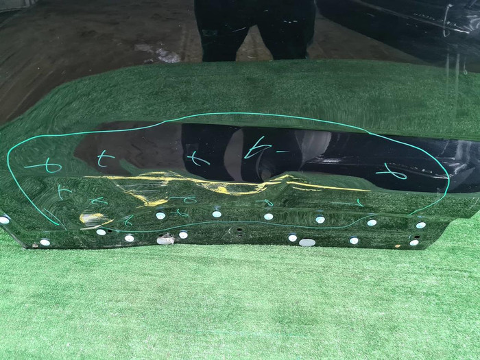 Дверь задняя правая Geely Okavango (2023-н.в.)