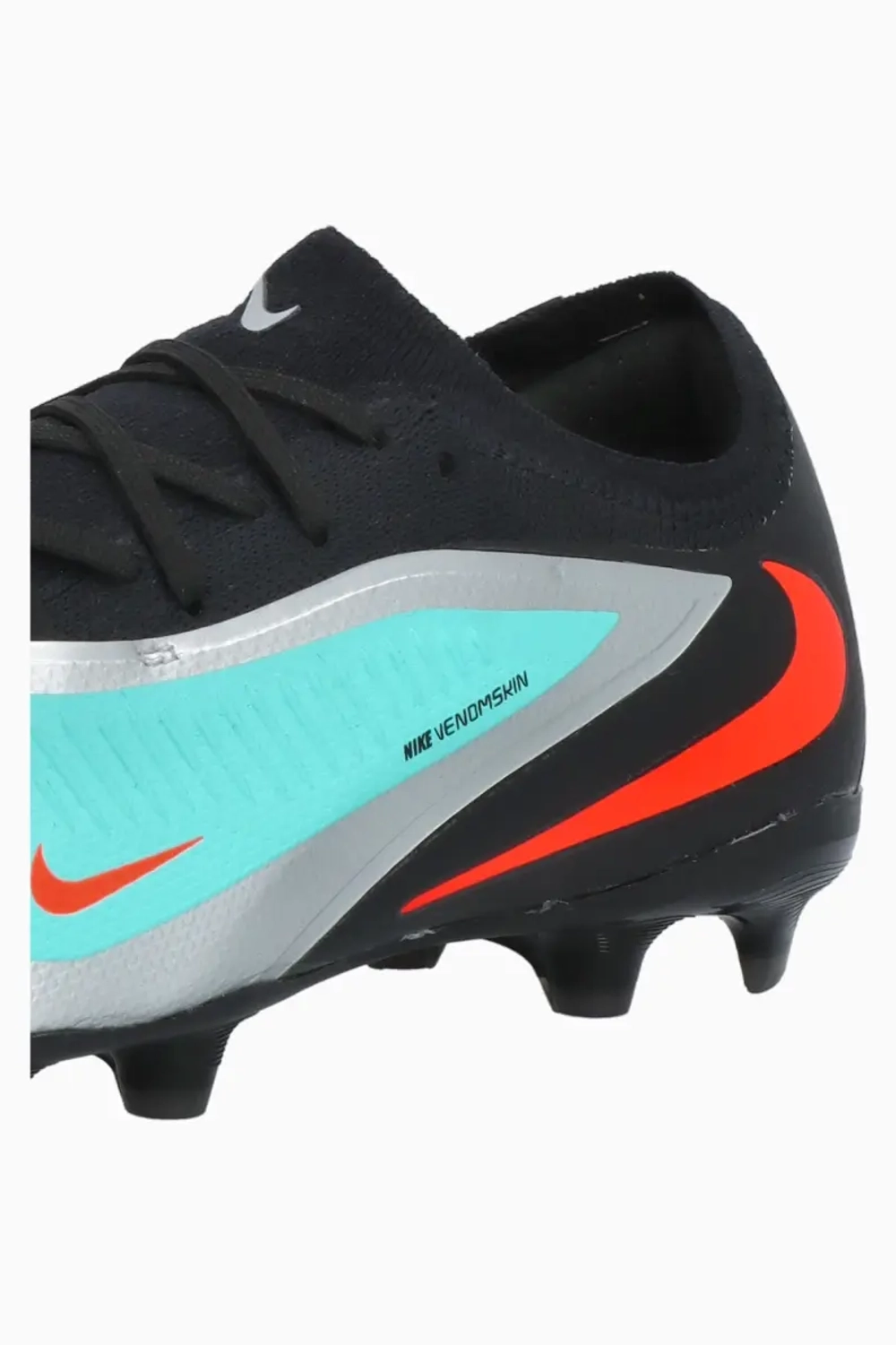 Бутсы Nike Phantom 6 Low Pro FG/MG Junior