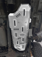 Защита Falcon топливного бака для Toyota Land Cruiser 150 4-го поколения (бензин, TX/VX), алюминий, 5 мм