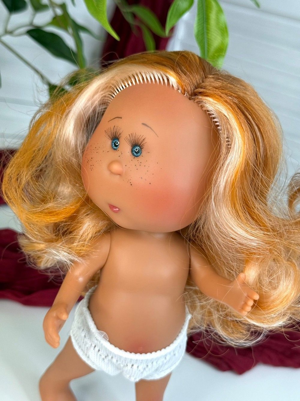 Кукла Nines виниловая 23см Little Mia Latina без одежды (3199WL11)