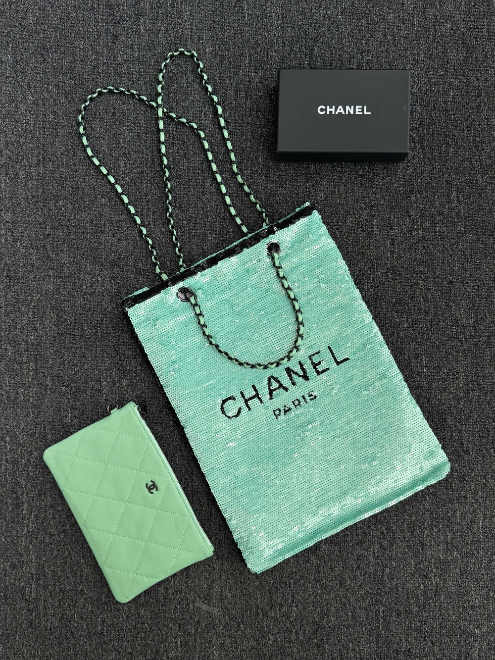 Chanel Shopping Bag 39 cm