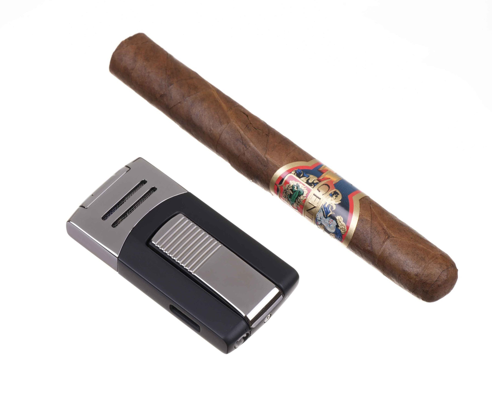 Зажигалка Caseti сигарная, турбо, черно-серебристая CA436-4