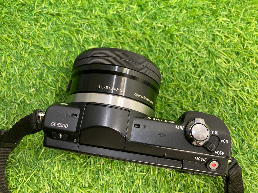 Sony A5000 kit E PZ 16–50mm 6.200 кадров