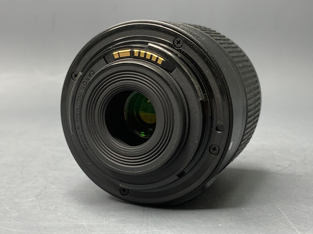 Canon EF-S 18-55mm f/3.5-5.6 III