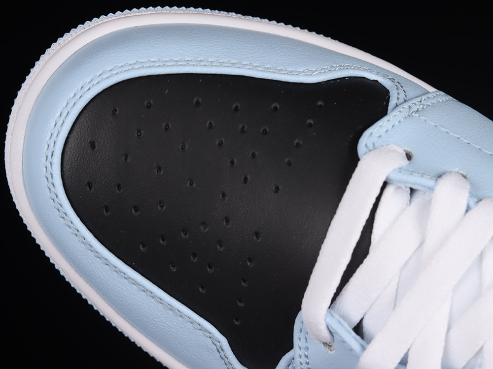 Air jordan 1 mid ice blue on sale