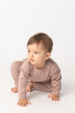 Комплект  (штанишки + кофточка)