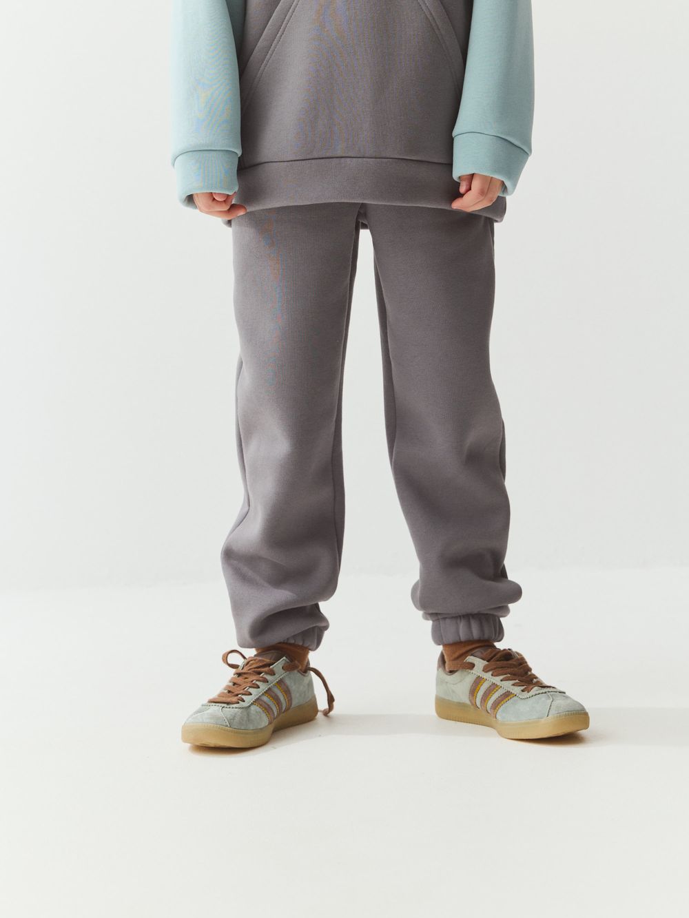 Джоггеры с карманами "Графит" утепленные 7+