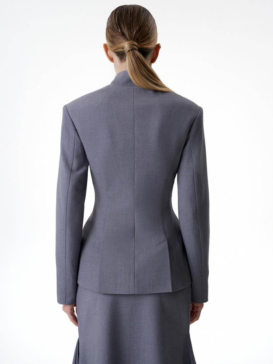 Жакет приталенный серый