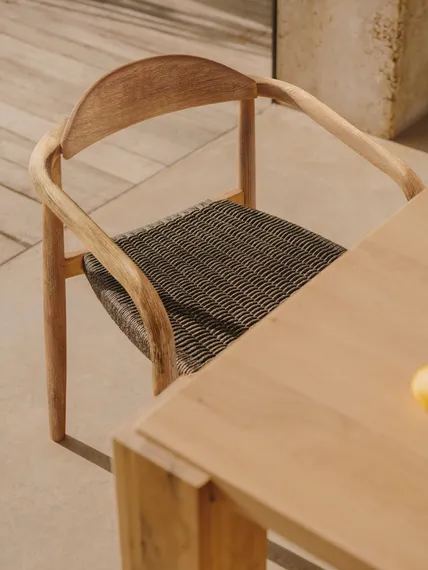 Стул Glynis массив эвкалипта с черным сиденьем