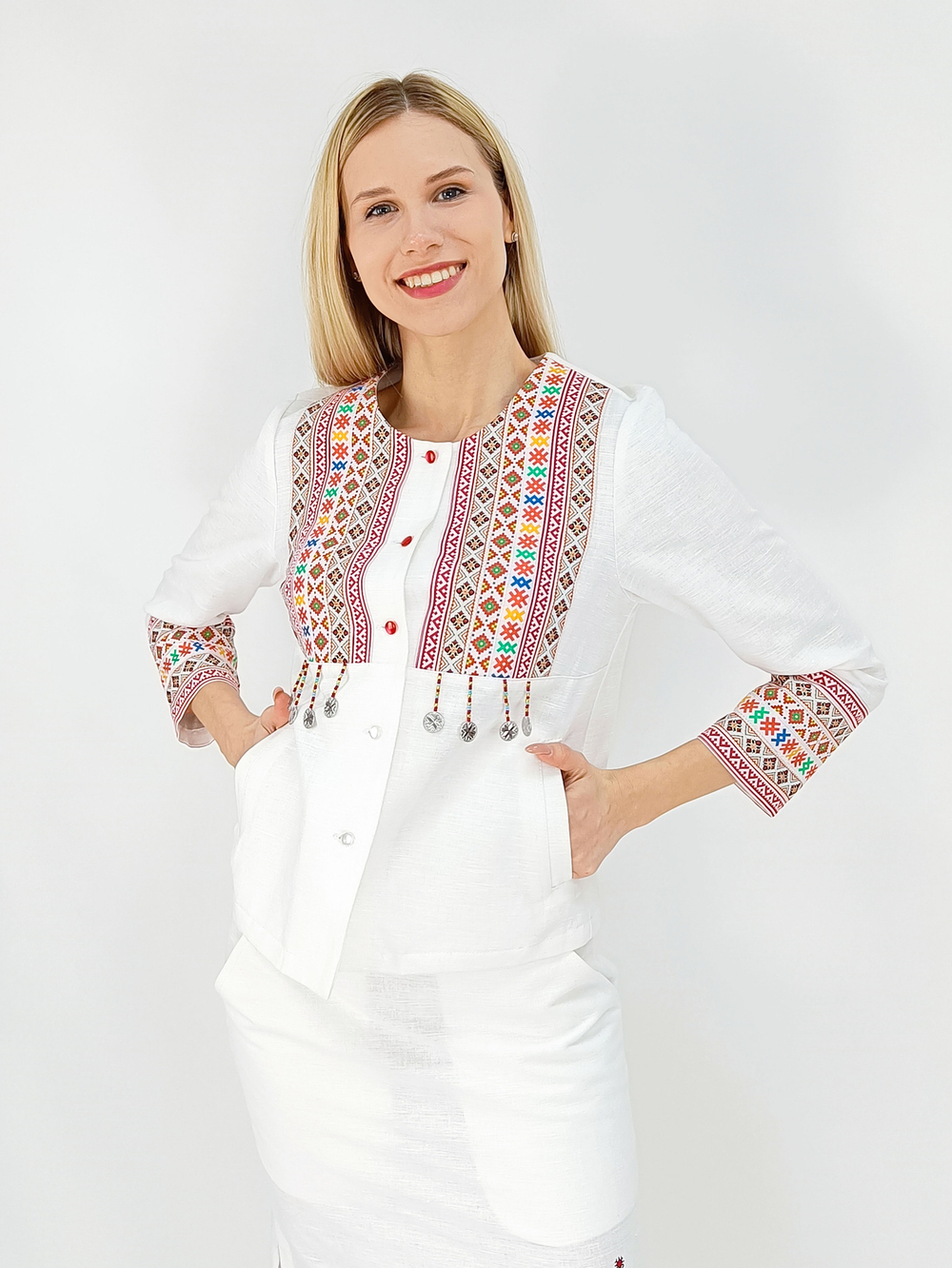 Жакет с чувашской вышивкой