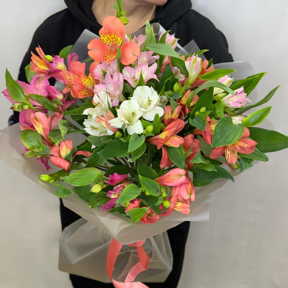 Букет ярких альстромерий микс