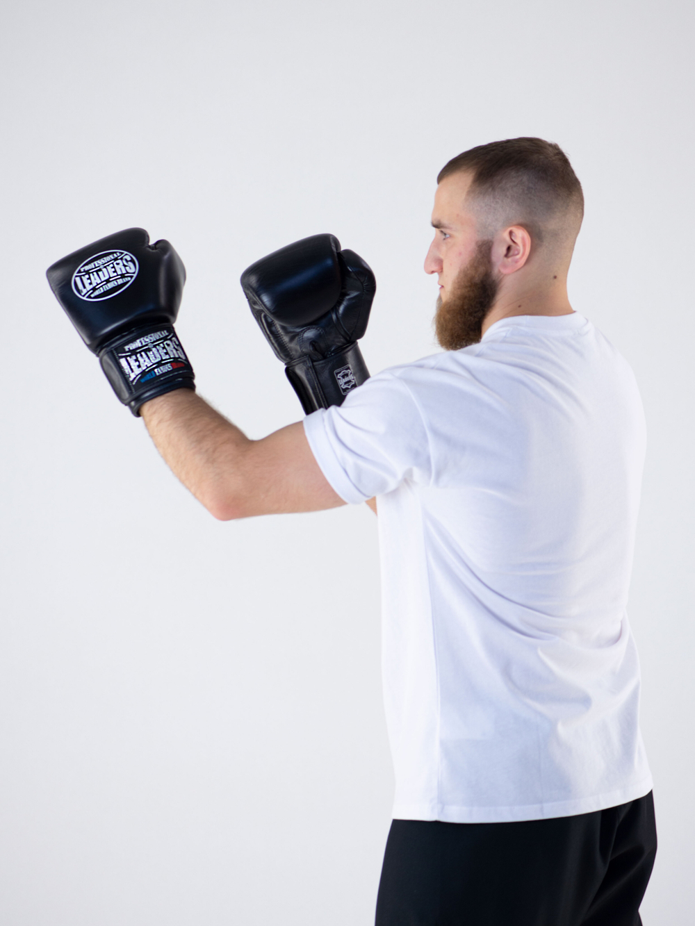 Перчатки боксерские LEADERS THAI SERIES 2 BK..