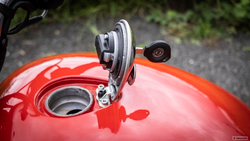 Royal Enfield Classic 350 Halcyon Black