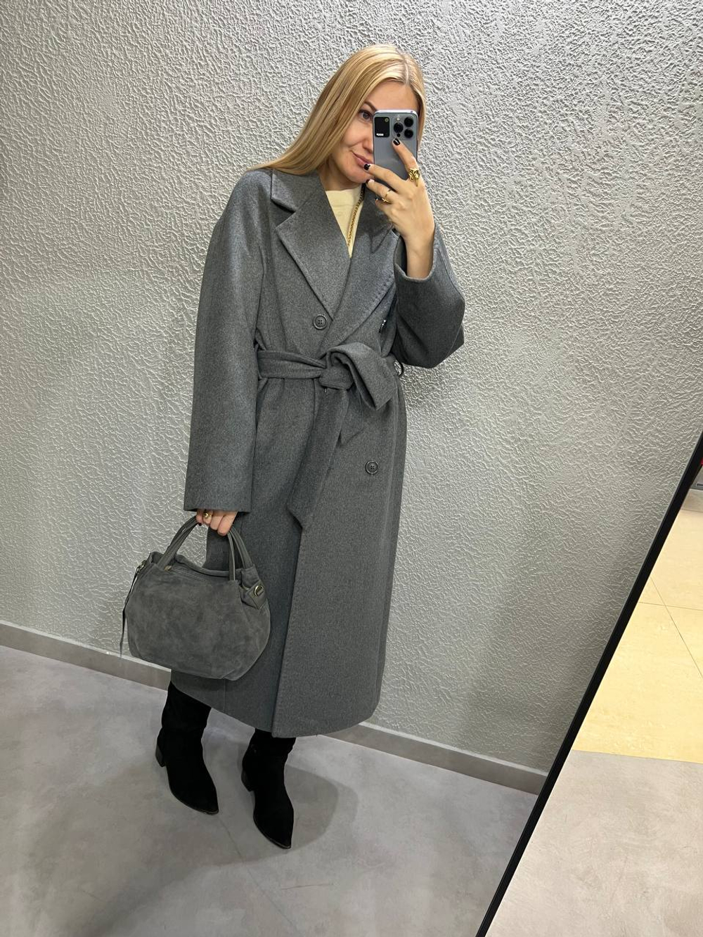 Пальто с прострочкой