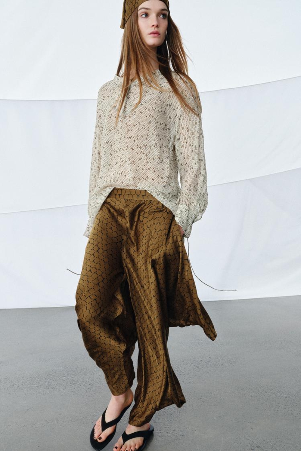 ZARA РУБАШКА ИЗ СТРУЯЩЕЙСЯ ТКАНИ С ПРИНТОМ — ZW COLLECTION, РАЗНОЦВЕТНЫЙ