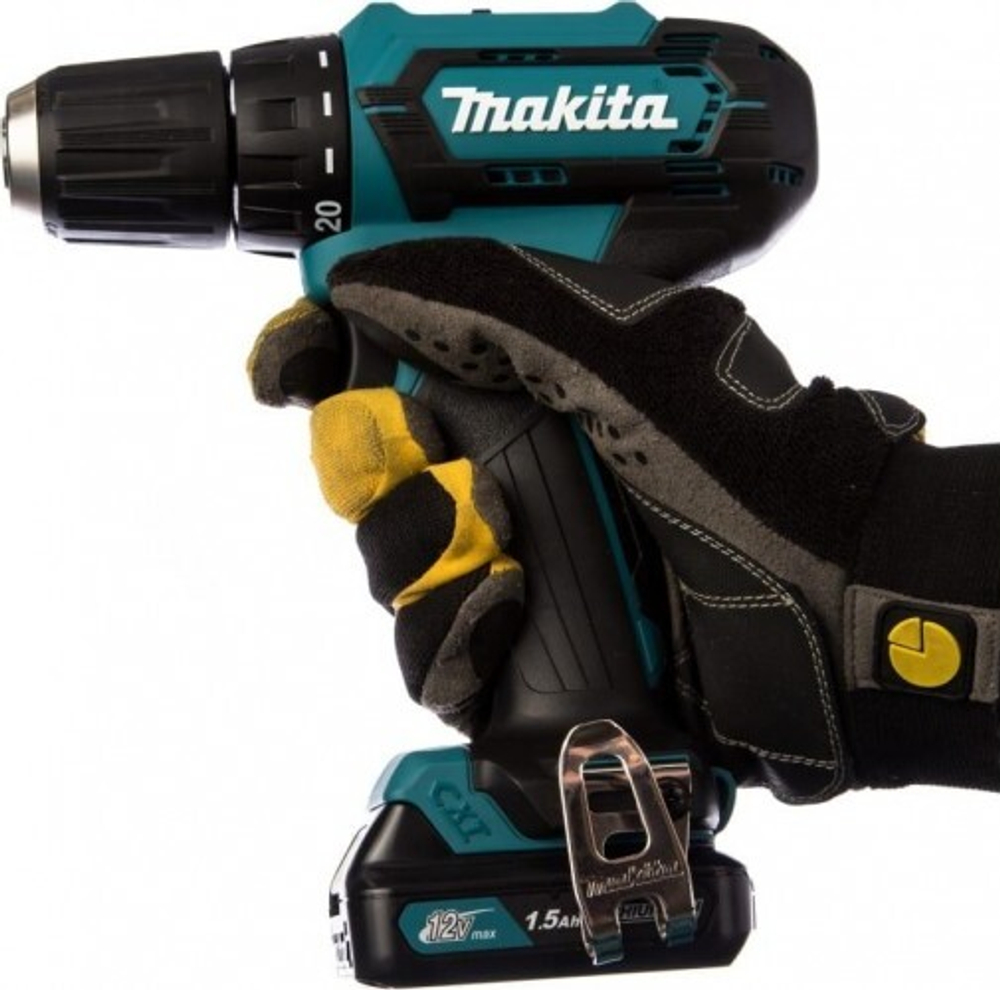 Аккумуляторный шуруповерт MAKITA DF333DWYE