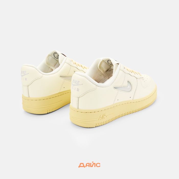 Кроссовки женские Nike Air Force 1 Low '07 LX 