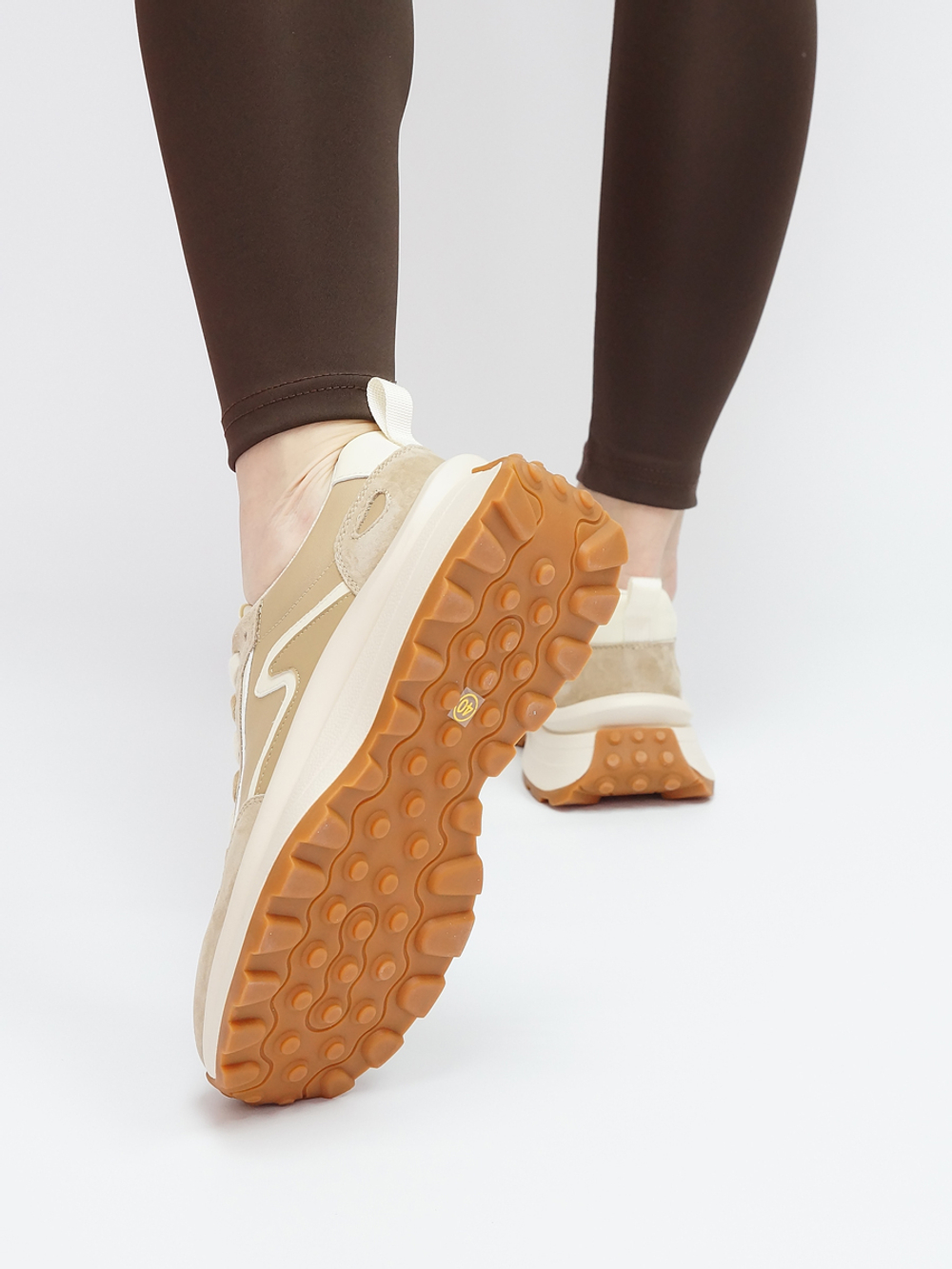 Кроссовки женские демисезонные