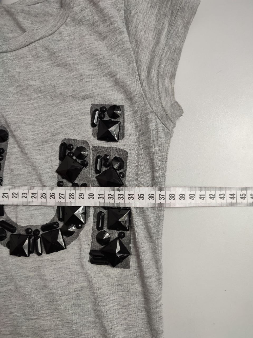 Футболка с камнями 44 размер