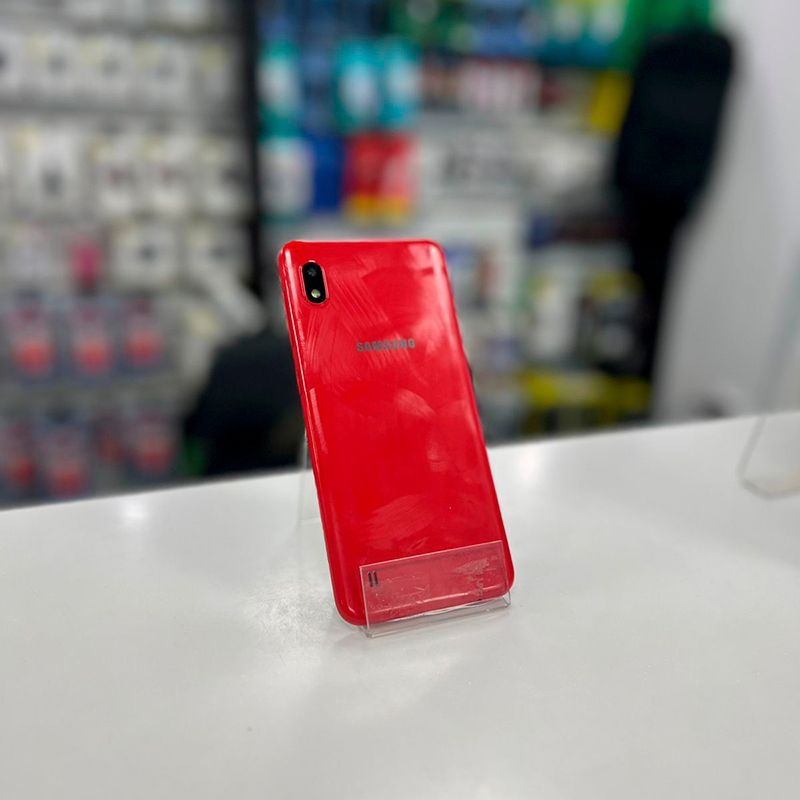 Смартфон Samsung Galaxy A10 (2019) 2/32Gb Red (SM-A105F) (Витринный)