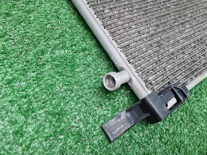 Радиатор кондиционера Toyota Camry xv70 (17-нв)