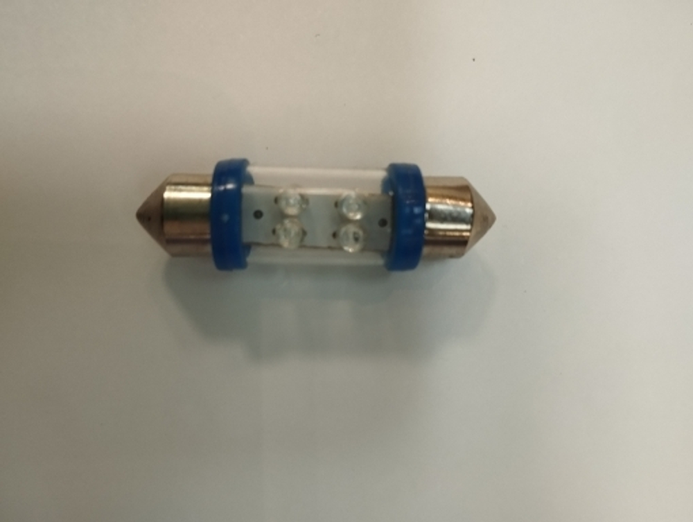 Автолампа 12V 10W SV8,5 светодиод Volton (4диода) голубая