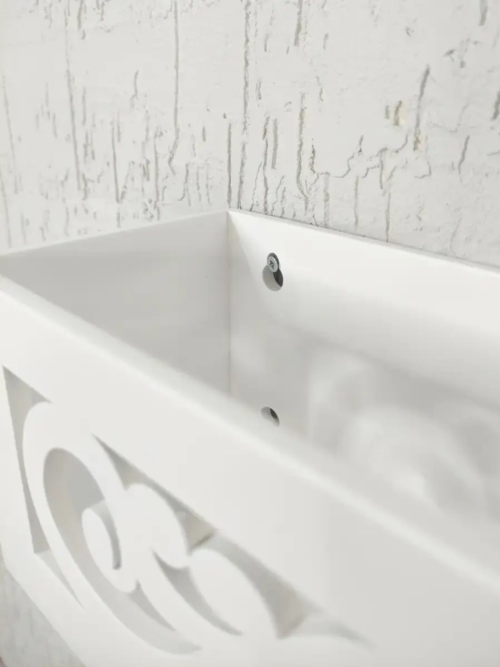 Полка настенная навесная 49*10*10 см