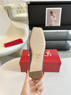 Gucci Flat