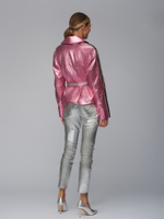 Женская розовая кожаная куртка-косуха с поясом