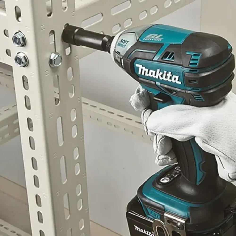Makita DTS141RME шуруповерт аккумуляторный (2 x 4 Ач, ЗУ)