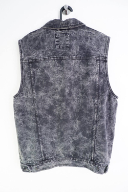 Жилетка Ostin брутальная, маркировка М, визуально на 46/48 размер