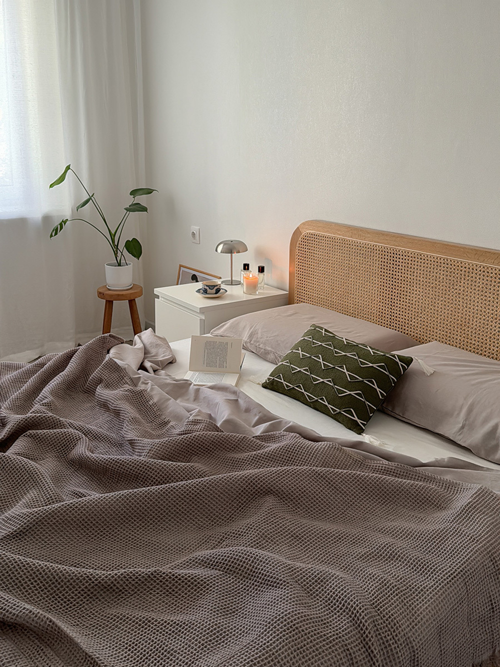 Плед из шерсти бежево-серого цвета из коллекции essential, 130х180 см