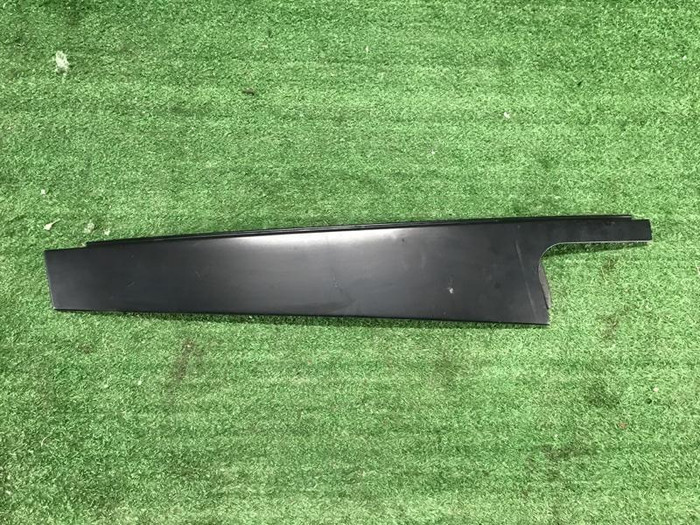 Накладка стойки двери задняя левая BMW X5 G05 (2018-н.в.)