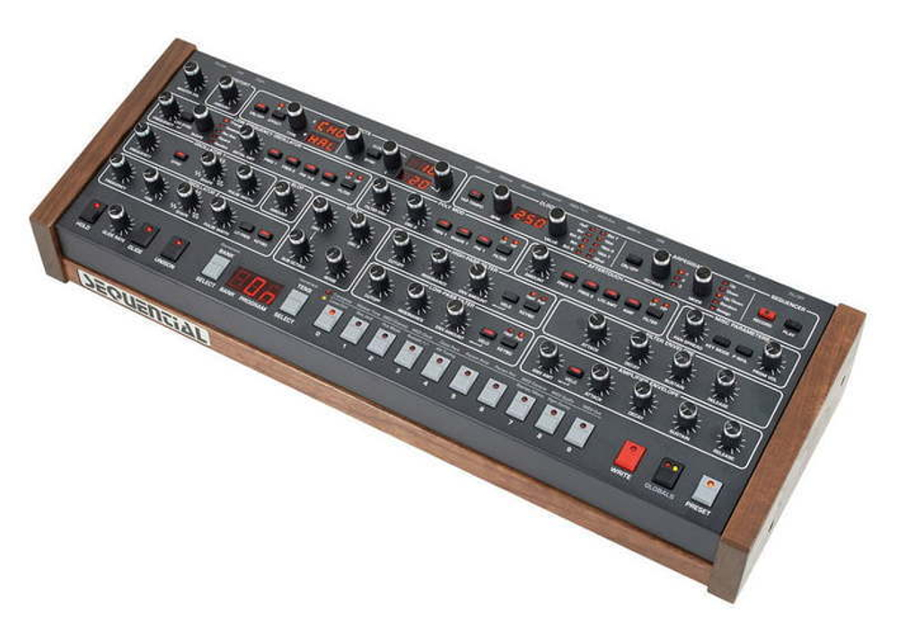 Аналоговый синтезатор Sequential Prophet 6 Module