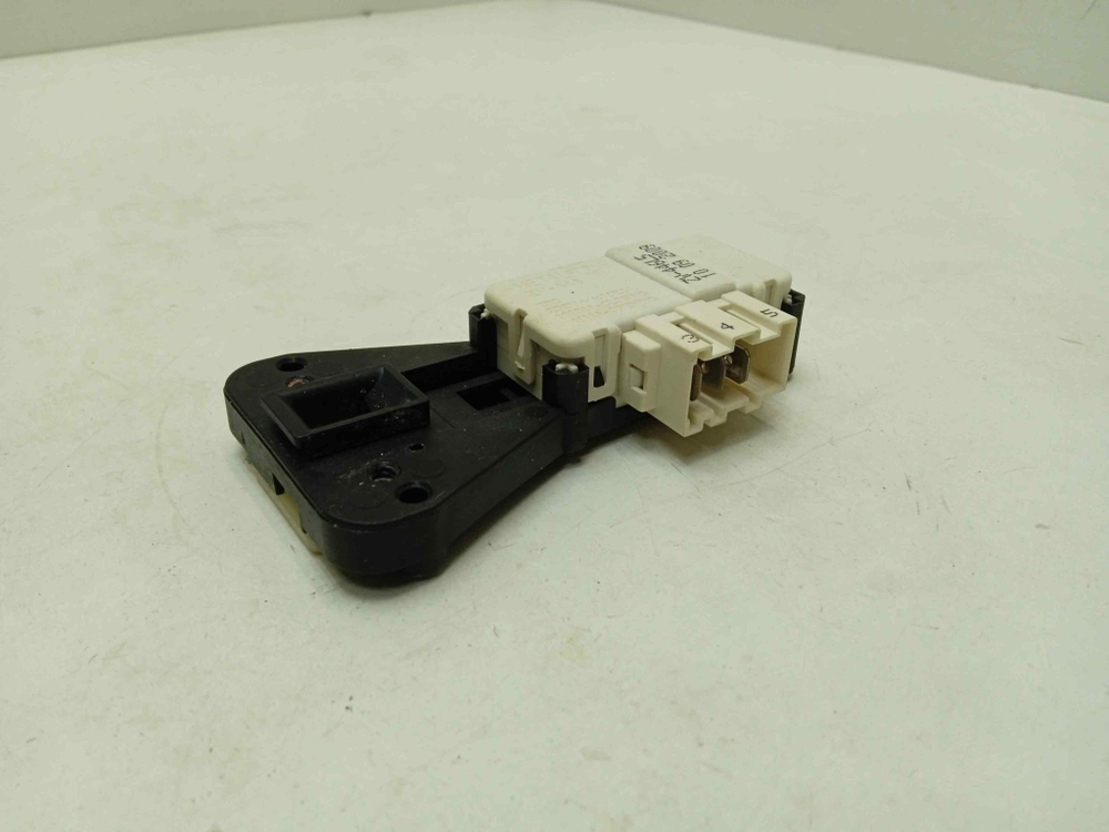 WF6450S7W кт168 Блокировка люка для стиральной машины Samsung WF6450S7W б/у