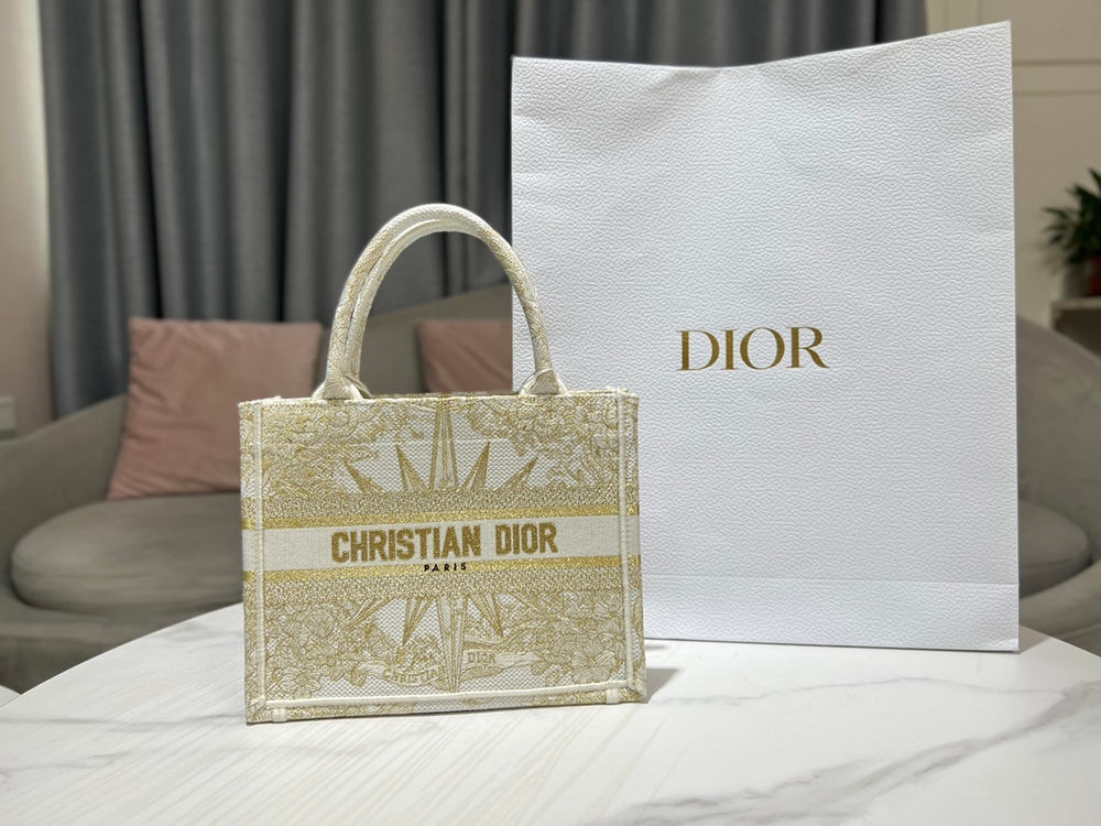 Christian Dior Book Tote 26 cm