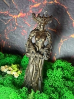 Богиня со змеями