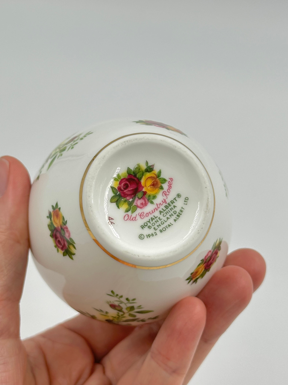 Ваза Royal Albert, Old Country Roses 9см
