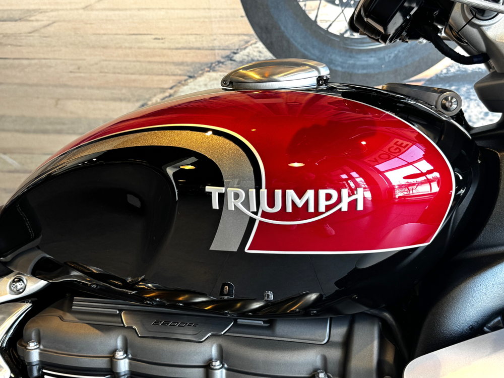 Triumph Rocket 3 R, 2023