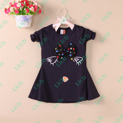 Туника детская с принтом глаз и губ и контрастным бантом