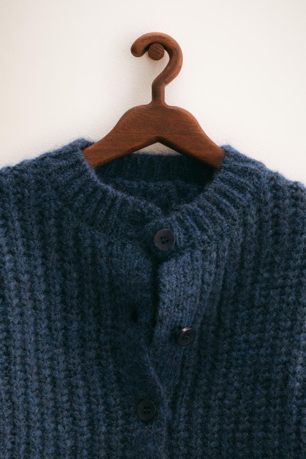 ZARA TIMELESS — КАРДИГАН КРУПНОЙ ВЯЗКИ ИЗ ШЕРСТИ, УТИНО-СИНИЙ