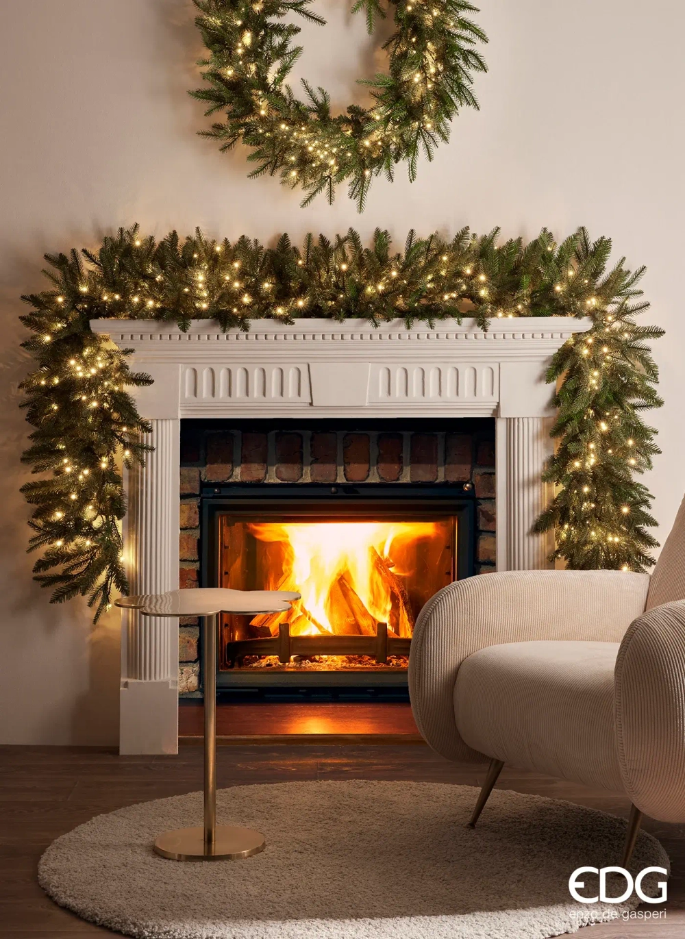 Еловая гирлянда светящаяся FESTONE PINO EDG