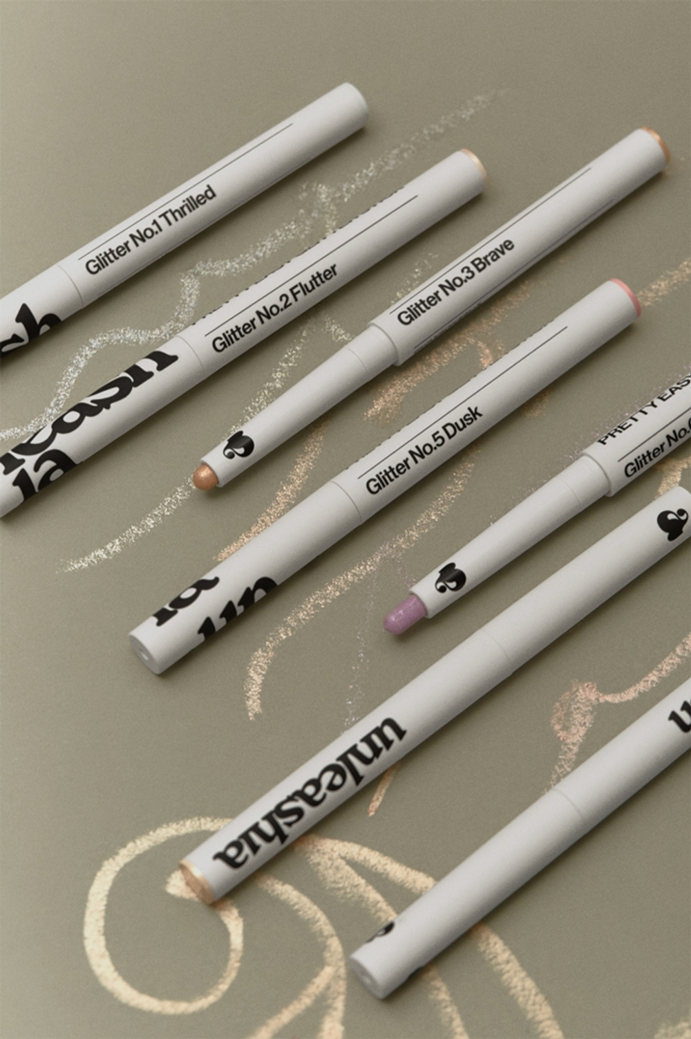 Unleashia Pretty Easy Glitter Stick - Карандаш для глаз: розжасняц кремовый в штифце оттенок No.1 Thrilled, 0 g