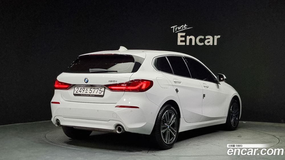 BMW 1 Series (F40) 120i Advantage (03.2022)