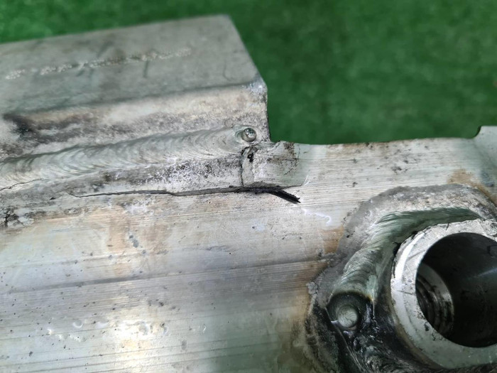 Усилитель передний Porsche Cayenne 3 PO536 (17-нв)