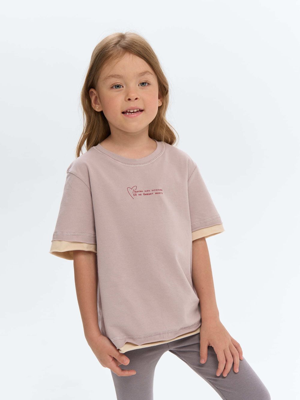 Футболка "Любовь как шоколад" с контрастной отделкой