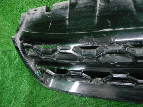 Решетка радиатора Land-Rover Discovery Sport (2014-2019)
